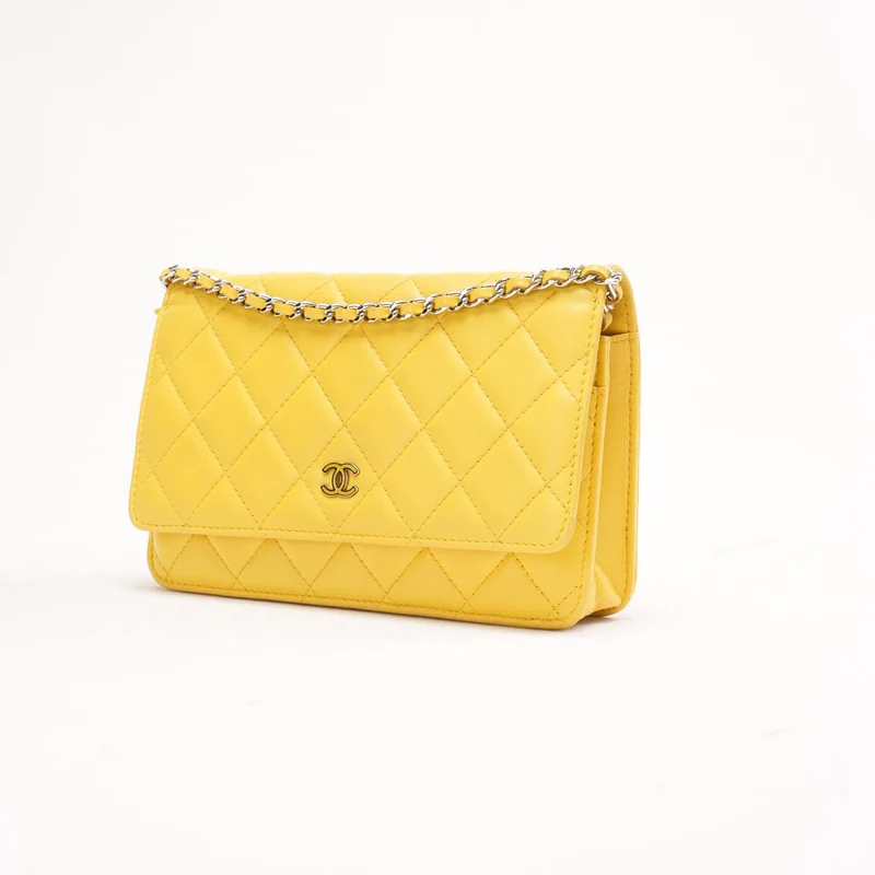 Chanel Classic Wallet On Chain (WOC) aus gelbem Lammleder, 2015