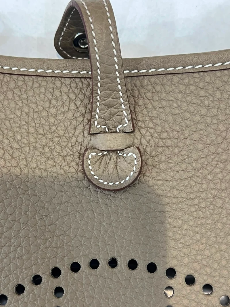Hermès Evelyne 16 Étoupe Taurillon Clémence Leder Palladium
