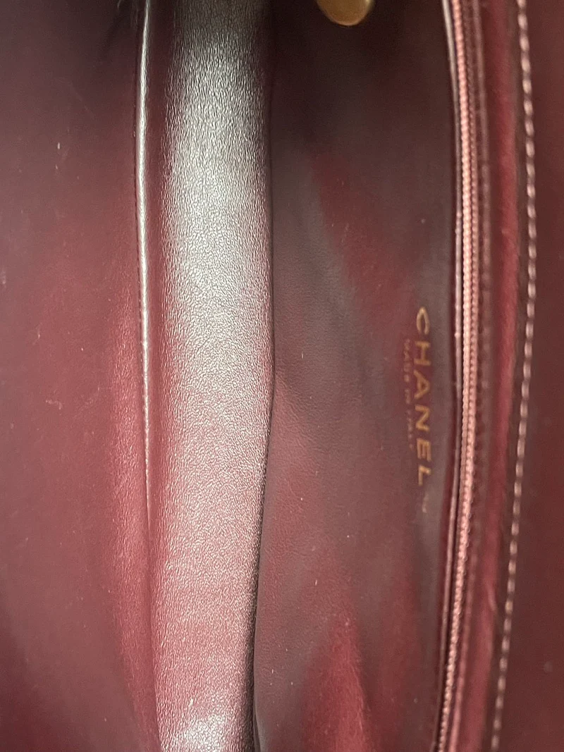 Chanel Große Klassische Klapptasche aus Lammleder, Burgunderrot, 2014