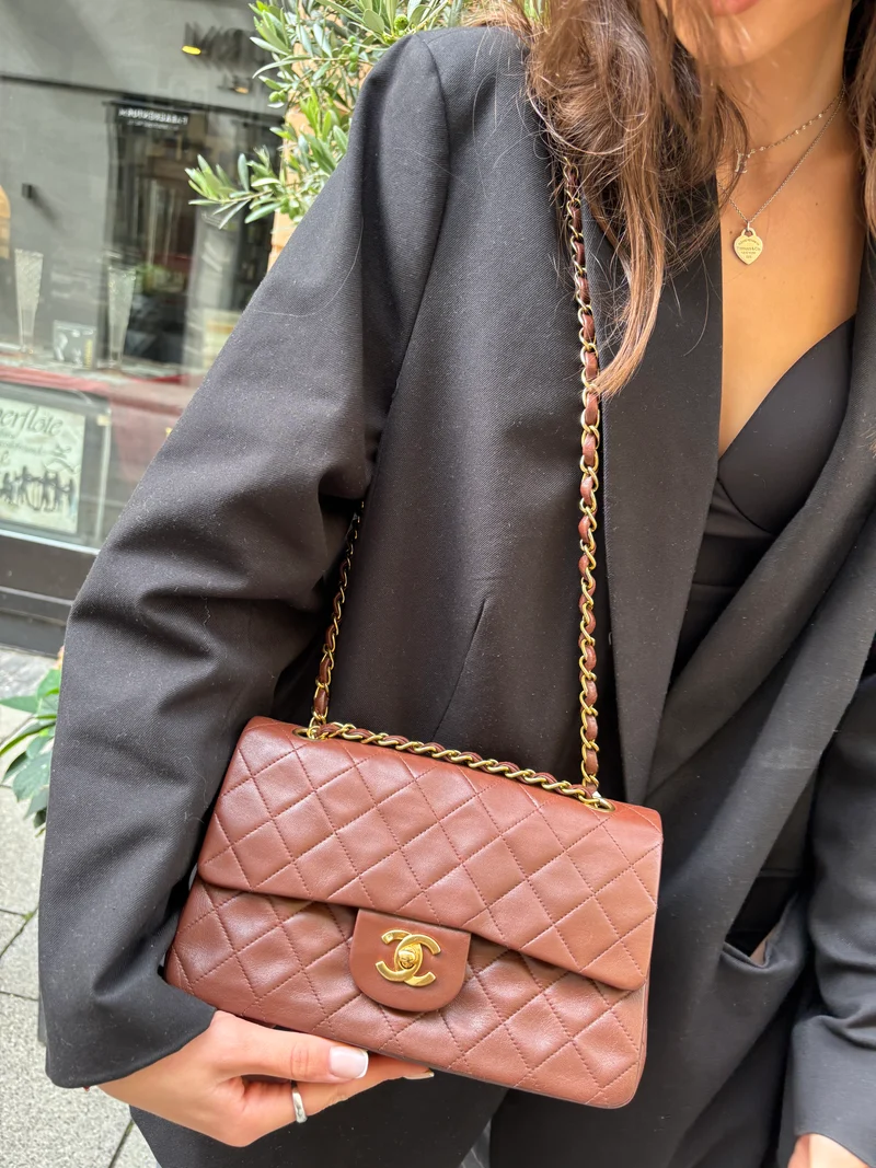 Chanel Vintage Kleine Doppelflap-Tasche, schokoladenbraun, 1996