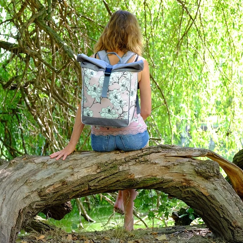 IKURI Kombi Fahrradtasche Rucksack Magnolia – wasserdicht, 13–21 l, handgefertigt