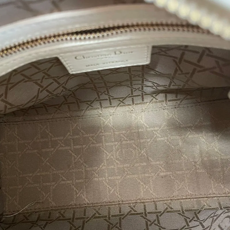 Christian Dior Medium Lady Dior Bag Latte Cannage Lammleder 2018