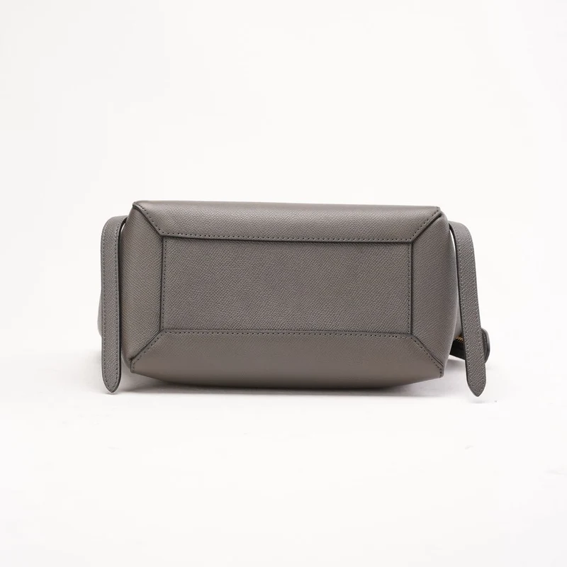 Celine Nano Gürteltasche in Grau aus genarbtem Kalbsleder 2019