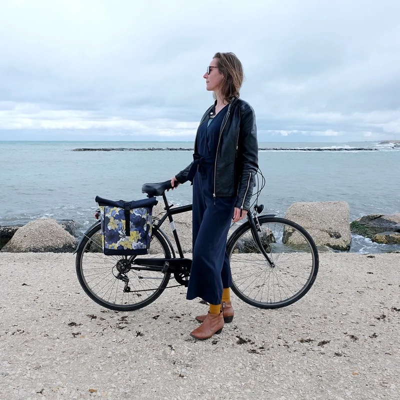 IKURI Kombi Fahrradtasche Rucksack Azucena – wasserdicht, 13–21 l, handgefertigt