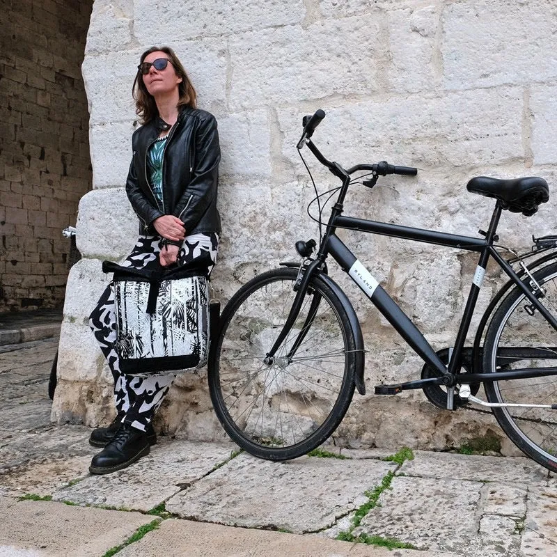 IKURI Fahrradtasche Palmeras – einseitig, wasserdicht, 13–21 l, handgefertigt
