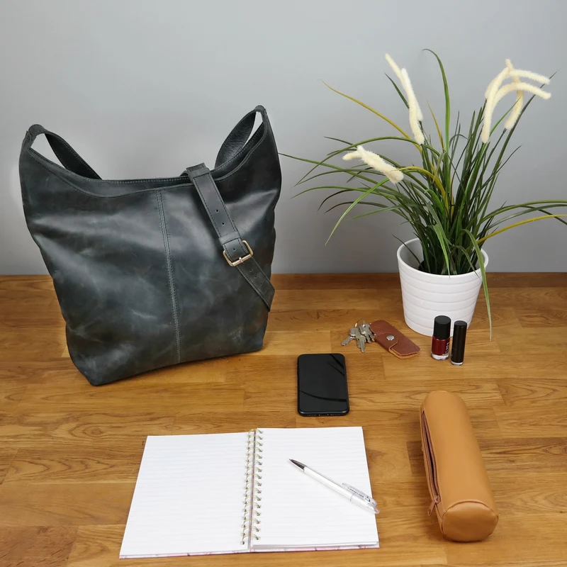 B-Ware große Umhängetasche Schultertasche Beuteltasche Damentasche Leder grau LE0055