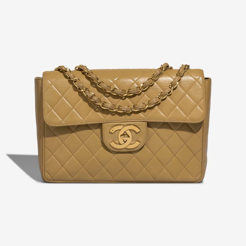 Chanel Vintage Timeless Maxi Lammbeige 1996