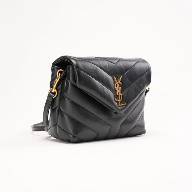 Saint Laurent Schwarze Loulou Toy Crossbody-Tasche aus Leder mit goldener Hardware, Modelljahr 2024
