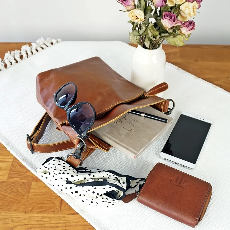 B-Ware kleine Umhängetasche Schultertasche Freizeittasche Leder cognac LE3049