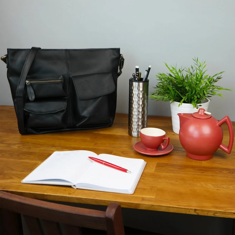 B-Ware Schultertasche Umhängetasche Ledertasche Leder schwarz LE0039