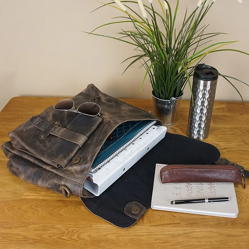 Messenger Bag Collegetasche DIN A4 Kuriertasche Leder schlamm LE3032