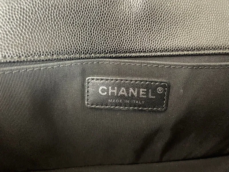 Chanel Black Caviar Quilted Medium Boy Flap Caviar 2019