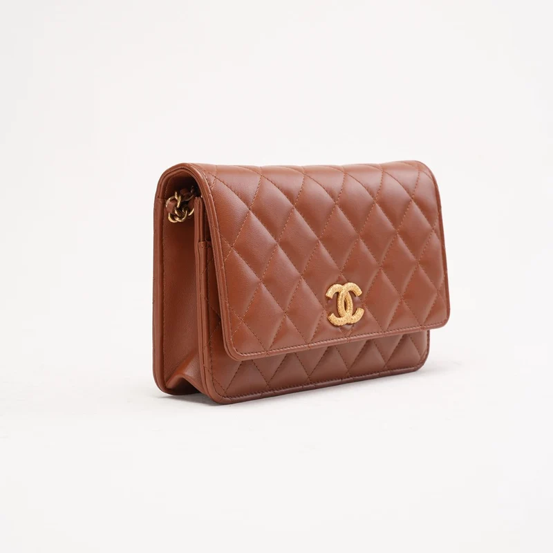 Chanel Classic Wallet on Chain (WOC) aus karamellfarbenem Lammleder