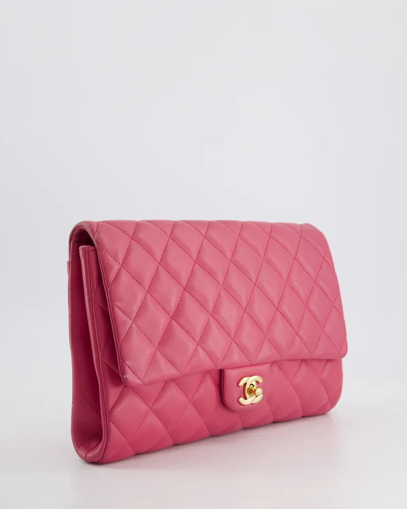 Chanel Timeless Clutch mit Kette aus rosafarbenem Lammleder