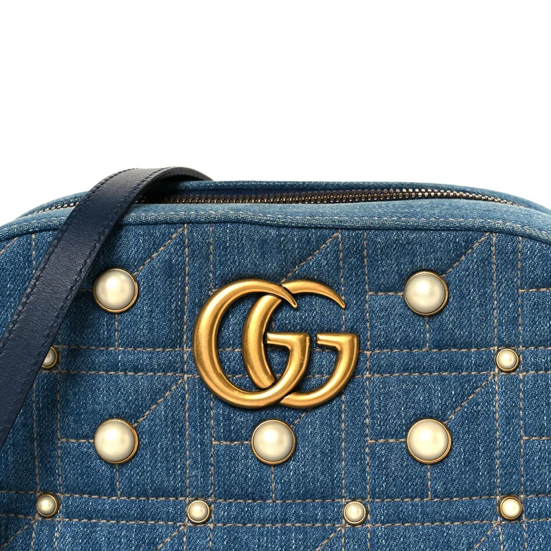 Gucci Denim Matelassé Perlenbesetzte kleine GG Marmont Kette Blau