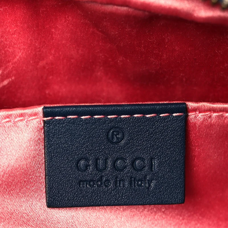 Gucci Denim Matelassé Perlenbesetzte kleine GG Marmont Kette Blau