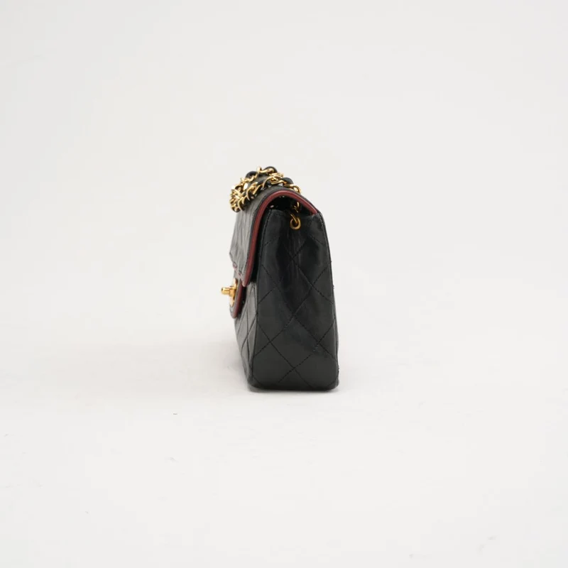 Chanel Vintage Mini Timeless Flap, Schwarz und Burgunderrot, 1991