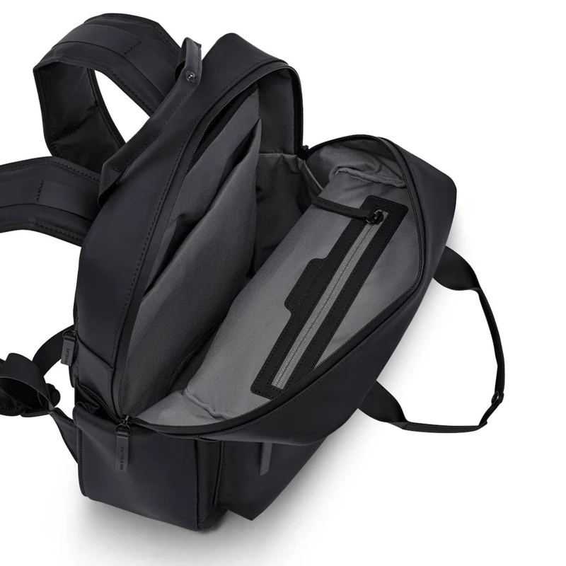 Kapten & Son Bergen Pro Sleek Full PU All Black