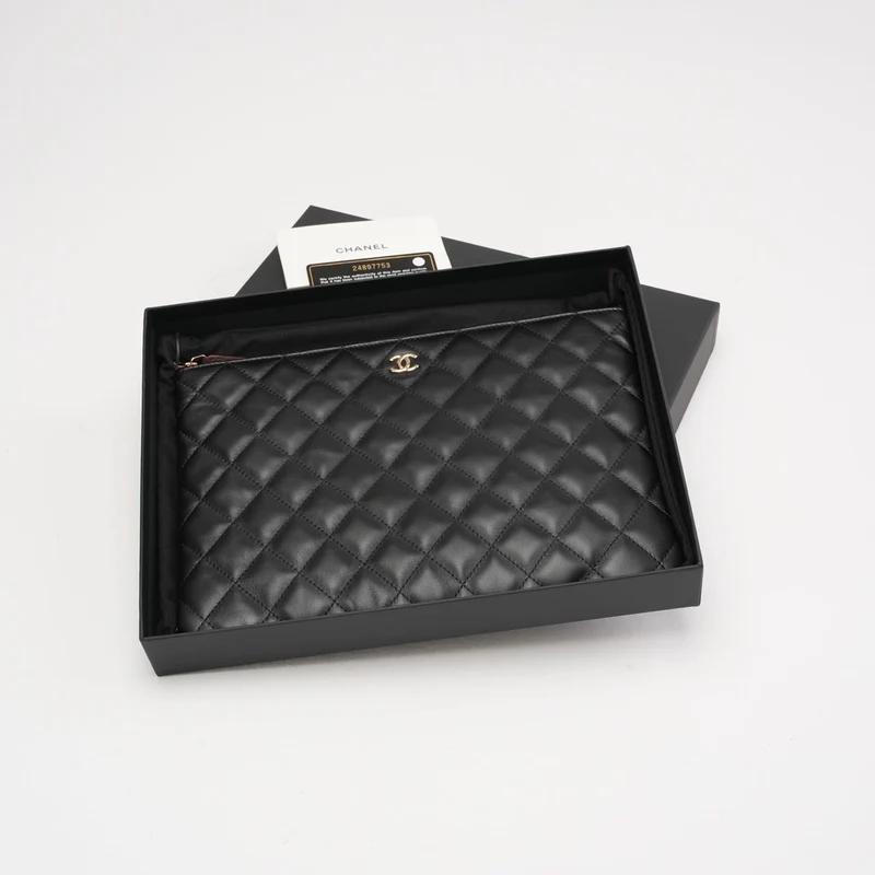 Chanel Classic Clutch, neu, mittelgroß, schwarz, 2018