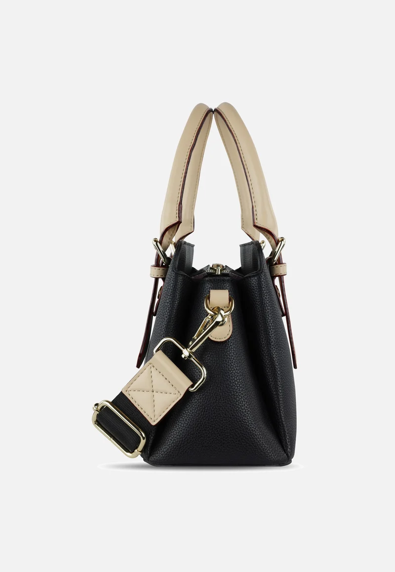 Ella S Schwarz - Bowling Bag