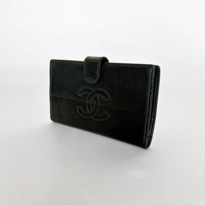 Chanel CC French Long Wallet aus schwarzem Kaviarleder