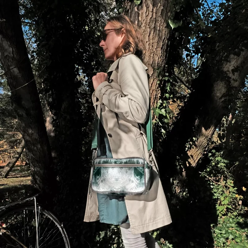 IKURI Lenkertasche Pinos – wasserdicht, Lenker & Schulter, handgefertigt