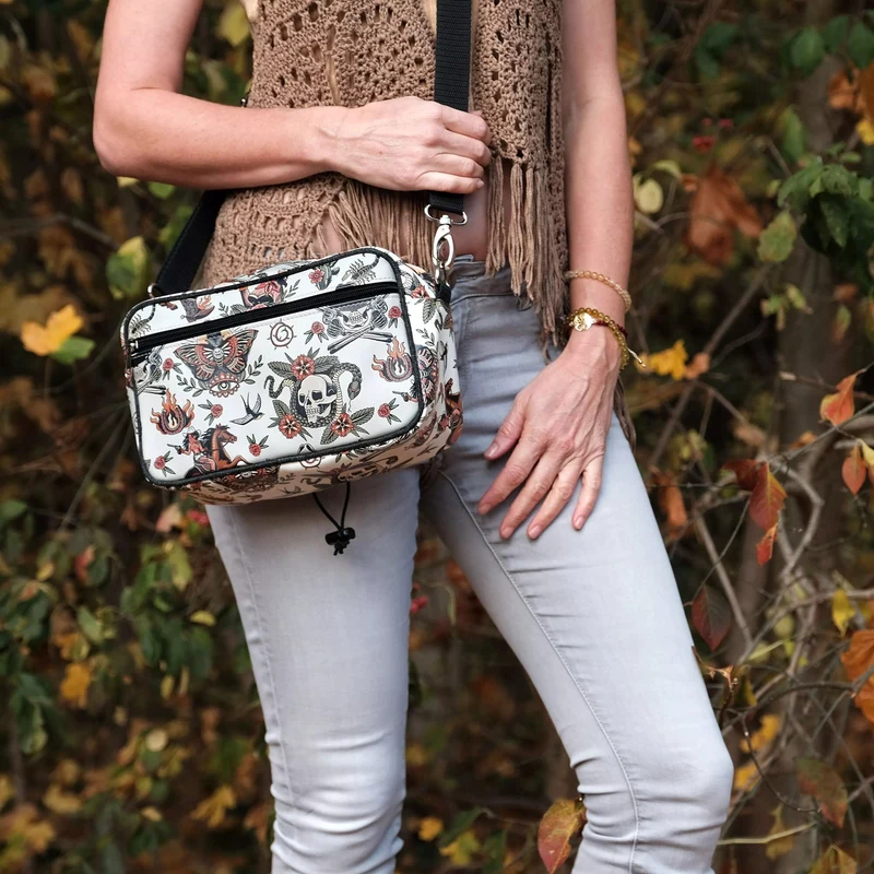 IKURI Lenkertasche Cowgirl – wasserdicht, Lenker & Schulter, handgefertigt