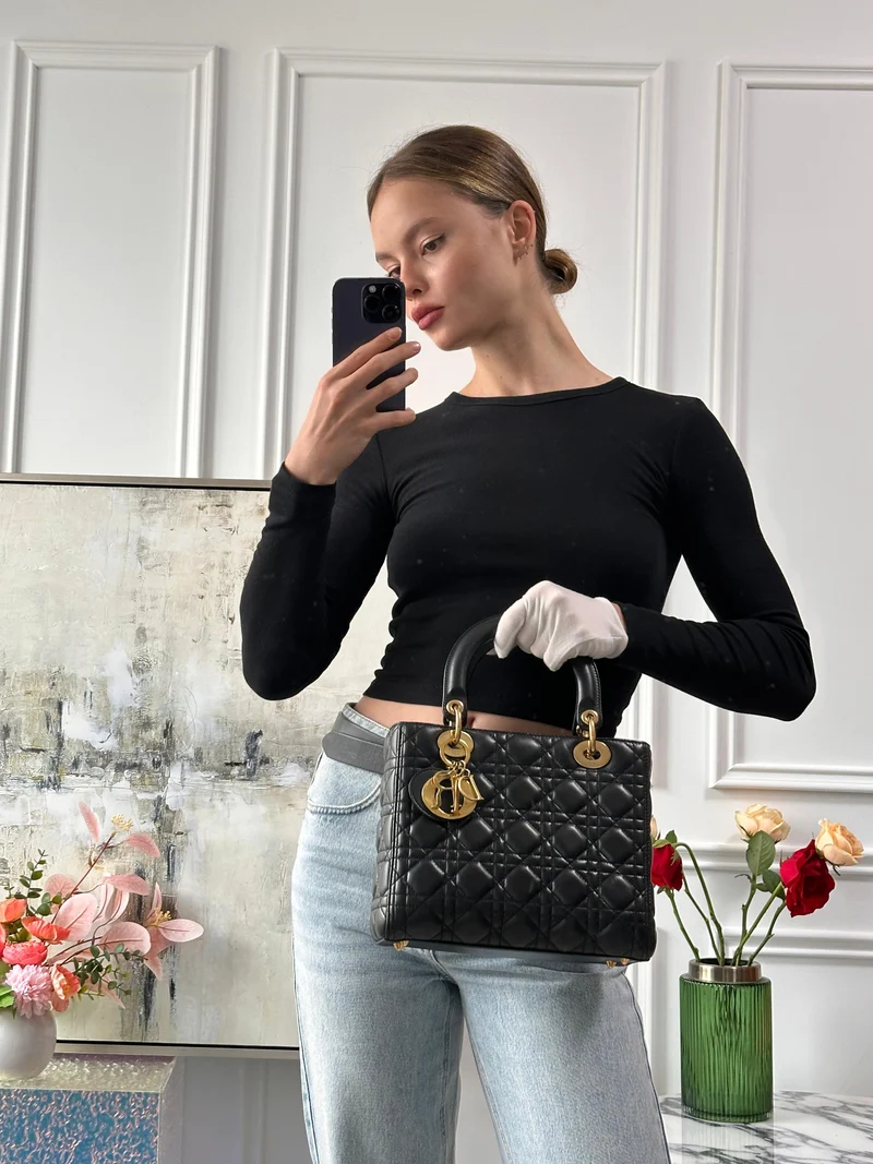 Christian Dior Lady Dior Cannage Tasche, mittelgroß, schwarz, aus Lammleder, 2019