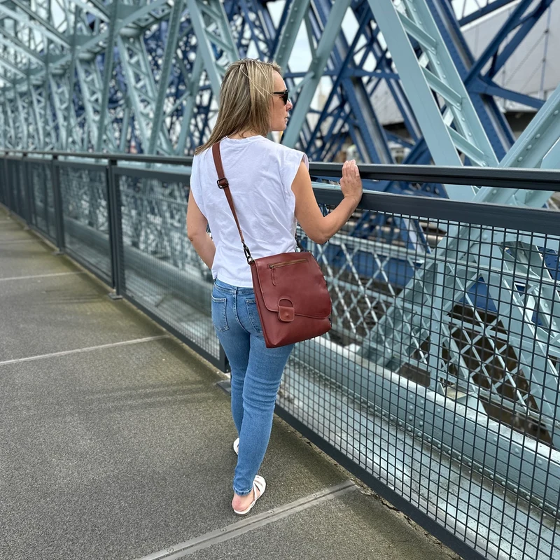 Umhängetasche Ledertasche Schultertasche Leder rotbraun LE3027
