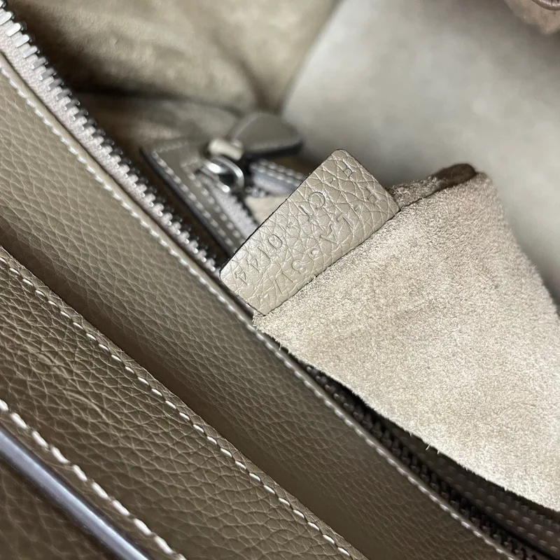 Celine Luggage Medium Tote Grau 2014