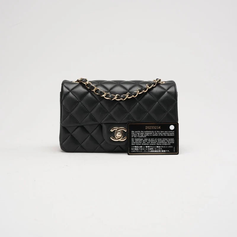 Chanel Schwarze Mini Tangle Classic Flap Bag 2019