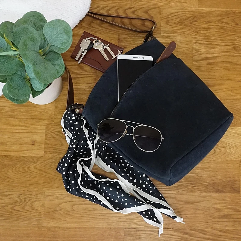 kleine Umhängetasche Schultertasche Freizeittasche Wildleder anthrazit LE3049