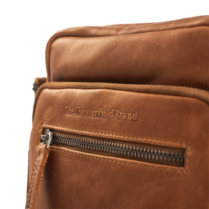 The Chesterfield Brand | Leder Umhängetasche Birmingham Cognac | Wax Pull Up Leder
