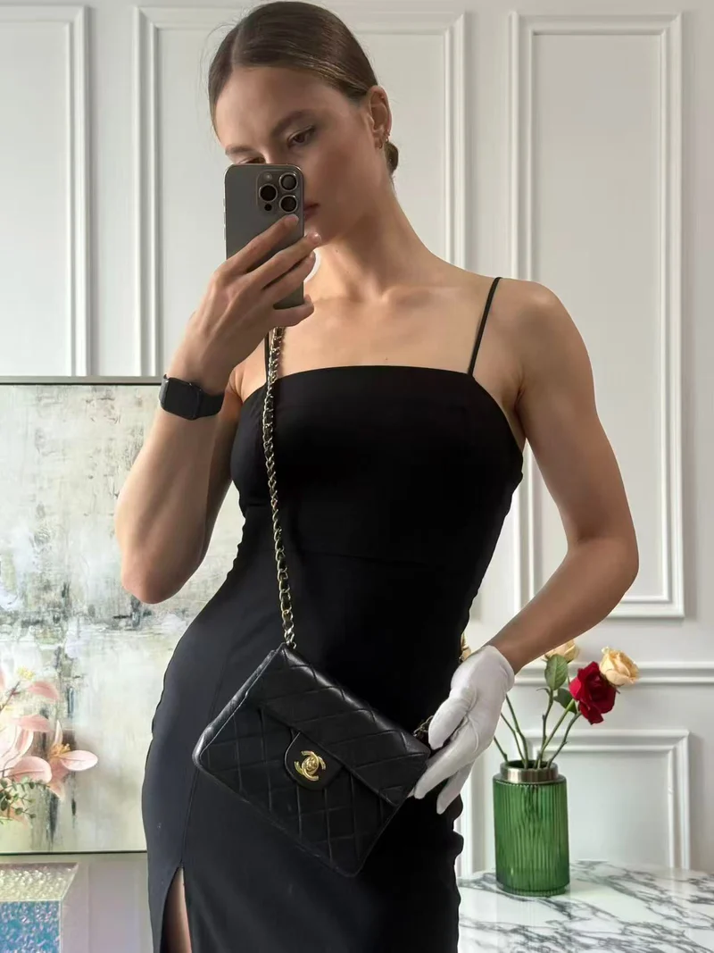 Chanel Vintage Schwarze Mini Square Classic Klapptasche 1991