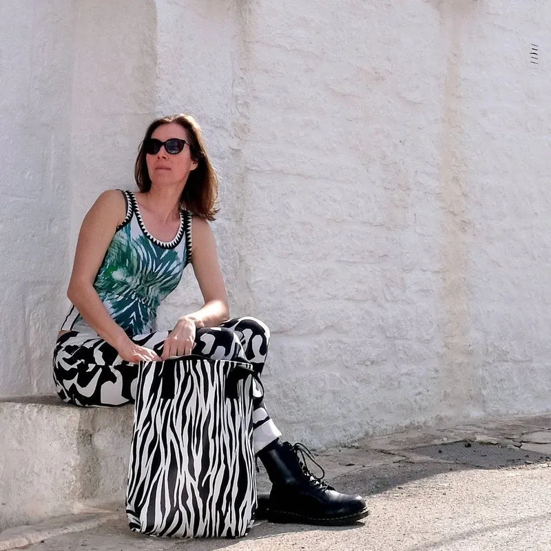 IKURI Shopper Zebra – handgefertigt aus Plane