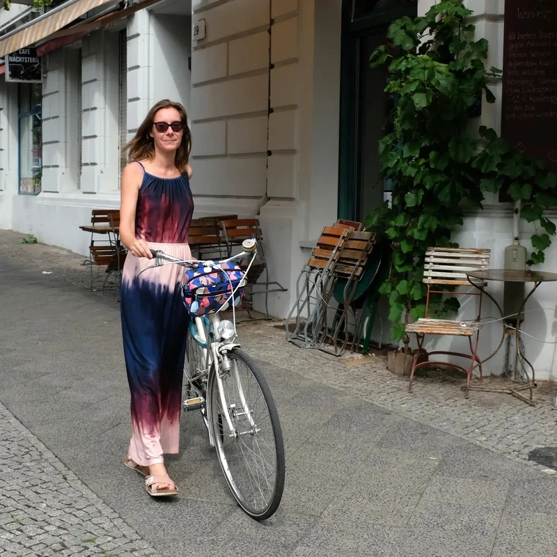 IKURI Lenkertasche Peras Blau – wasserdicht, Lenker & Schulter, handgefertigt