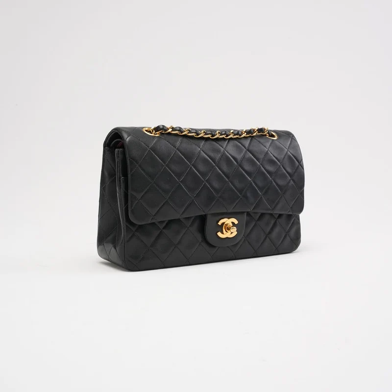 Chanel Schwarze Vintage Classic Medium Double Flap Bag 1997