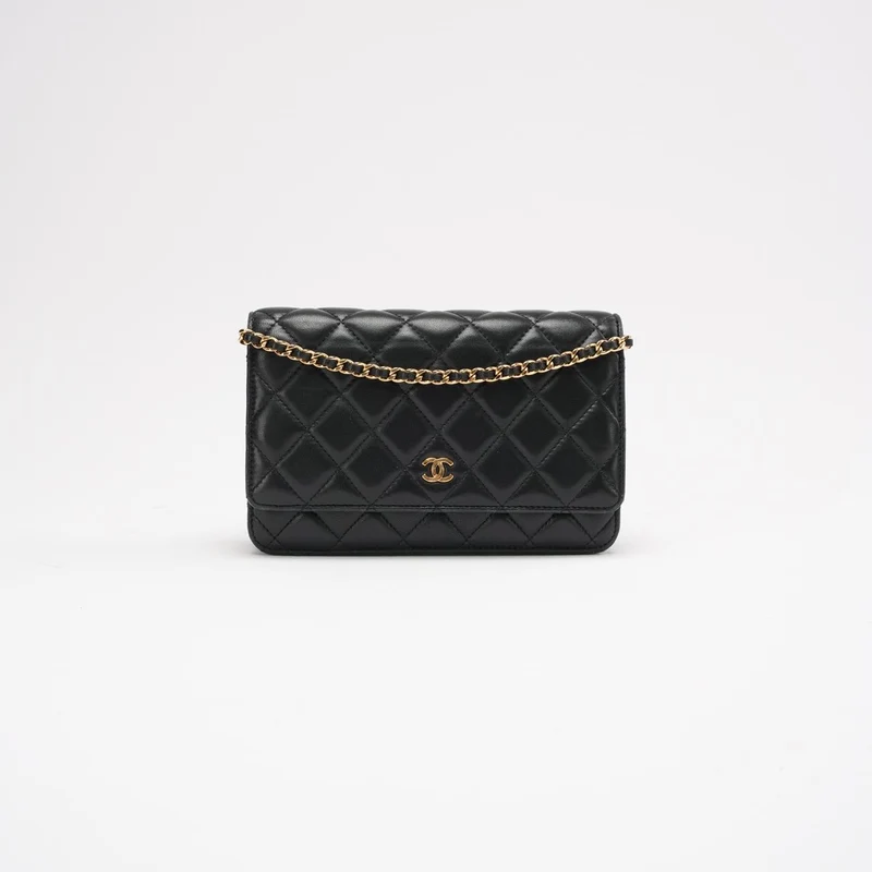 Chanel Schwarze Klassische Brieftasche mit Kette (WOC) 2019