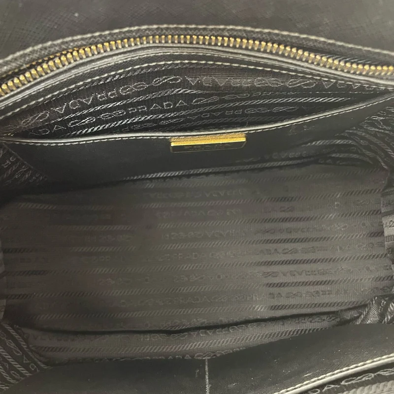 Prada Galleria Tote Bag in Schwarz aus Saffiano-Leder