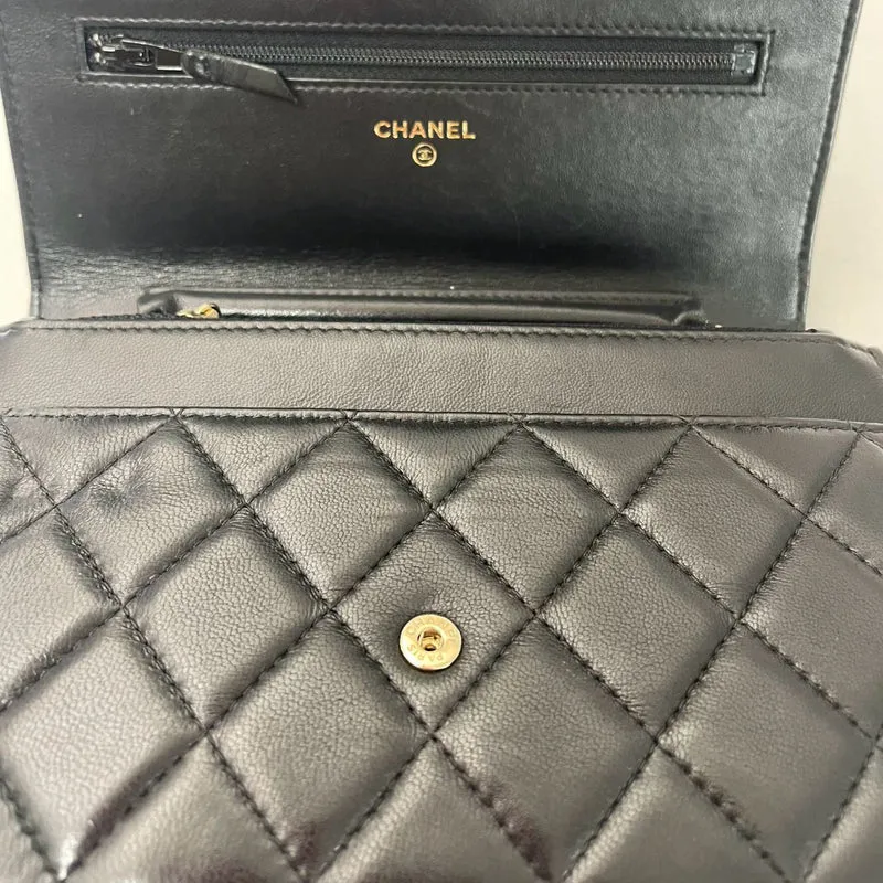 Chanel Wallet on Chain Schwarz mit Kamelienanhängern 2019