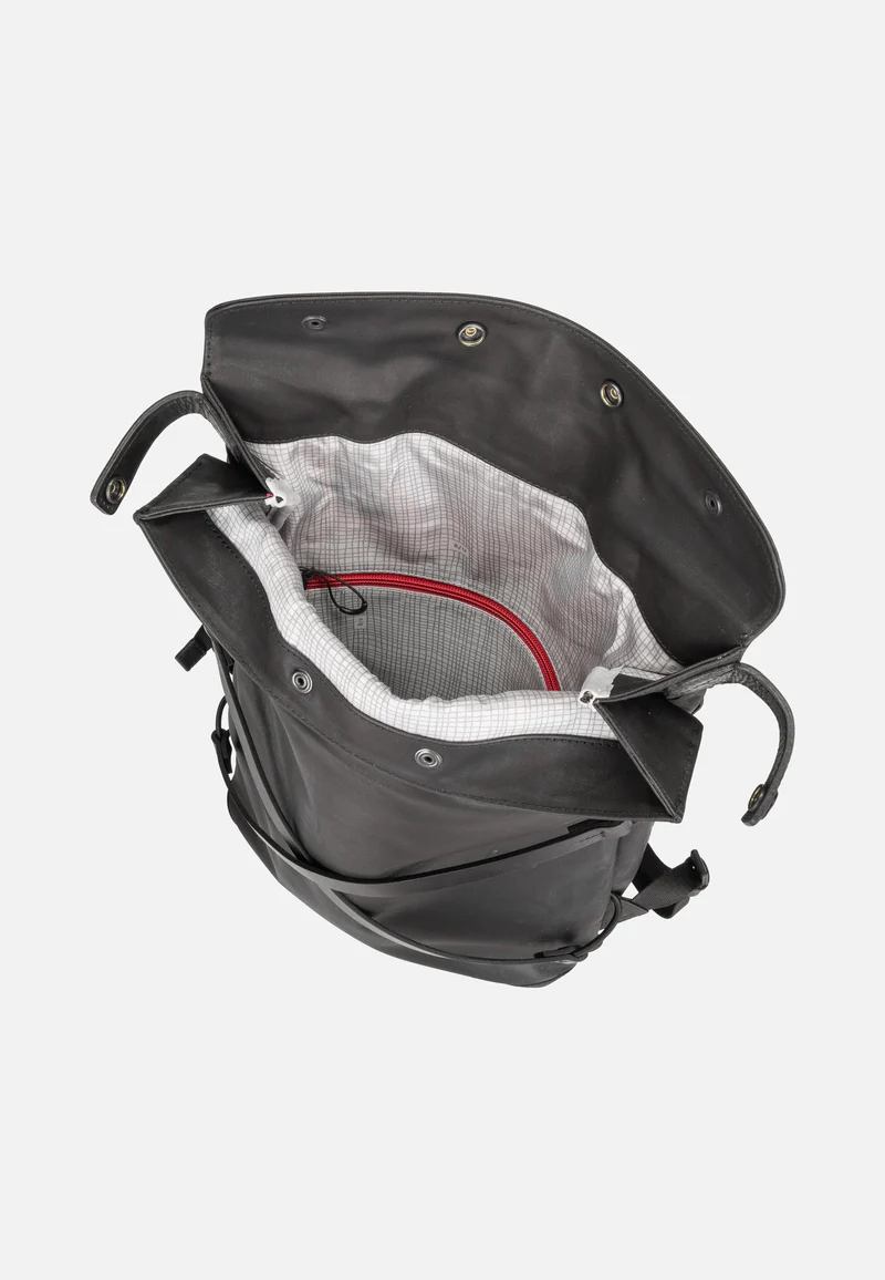 Yokohama Black - Rolltop Rucksack