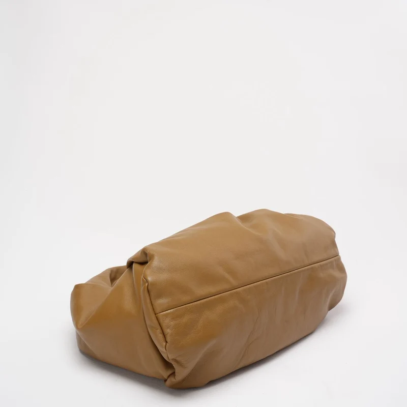 Bottega Veneta Schultertasche in Braun