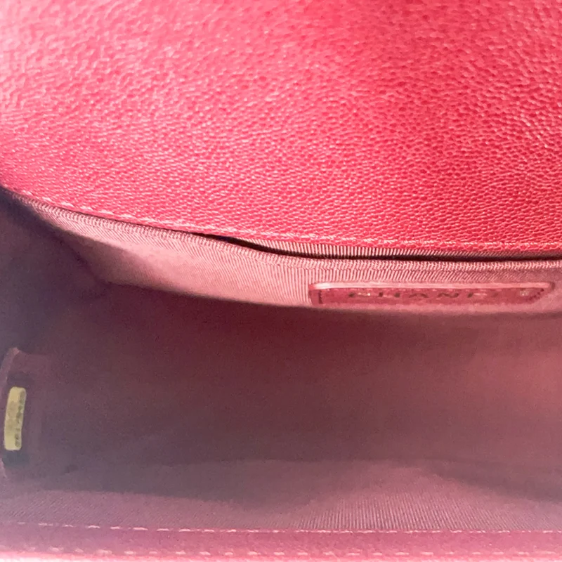 Chanel Burgunderrot Klein Le Boy Caviar 2018-2019