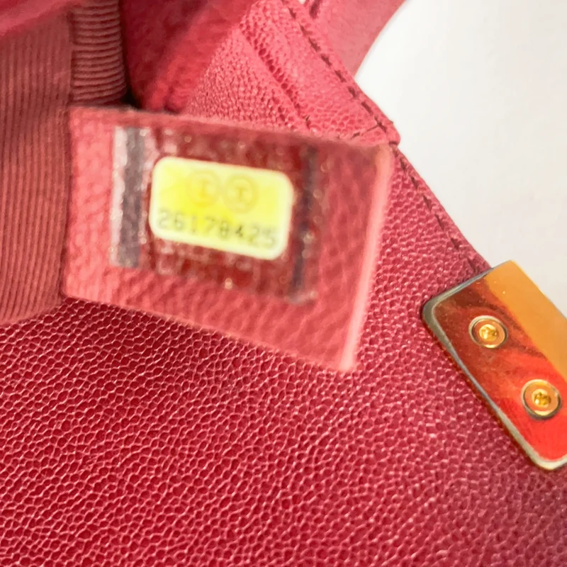 Chanel Burgunderrot Klein Le Boy Caviar 2018-2019