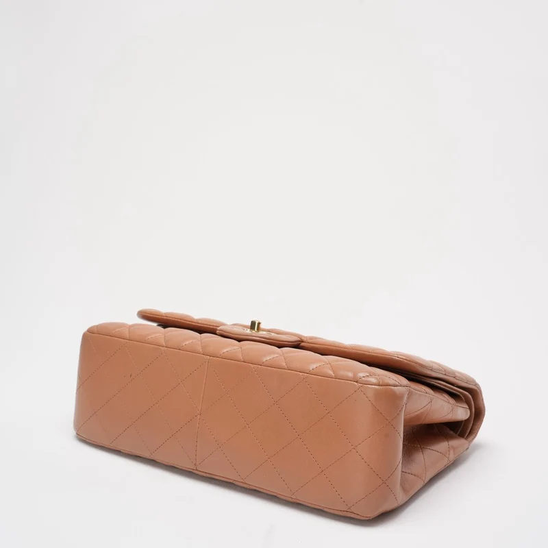 Chanel Classic Flap Bag Jumbo Kamel Lammleder