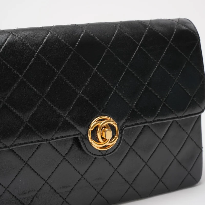 Chanel Schwarze Vintage zeitlose klassische Single-Flap-Tasche