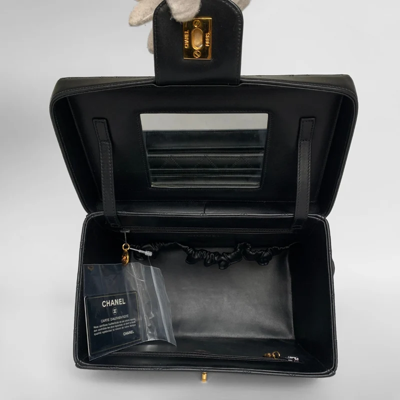 Chanel Kameratasche Lammleder
