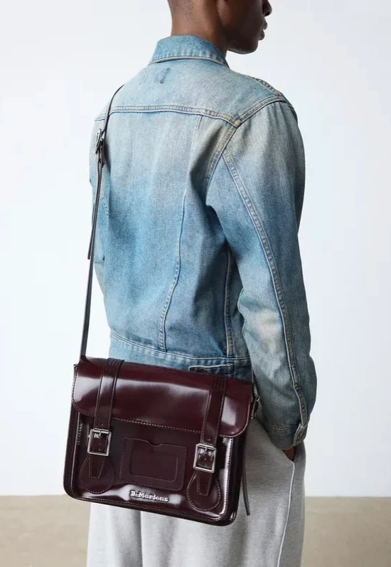 11" Satchel Bag Cherry Red Oxford Rub Off - Tasche