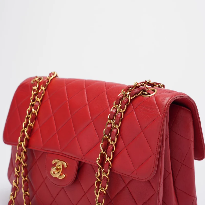 Chanel Vintage Red Classic Timeless Double Flap Bag mit 24 Karat Gold Hardware Double Side
