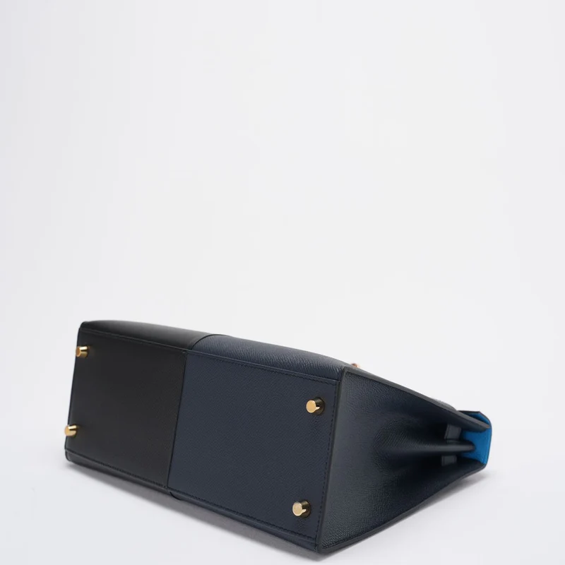 Hermes Kelly 28 Sellier Casaque Tricolor Schwarz Blau Indigo Frida Epsom Gold Hardware